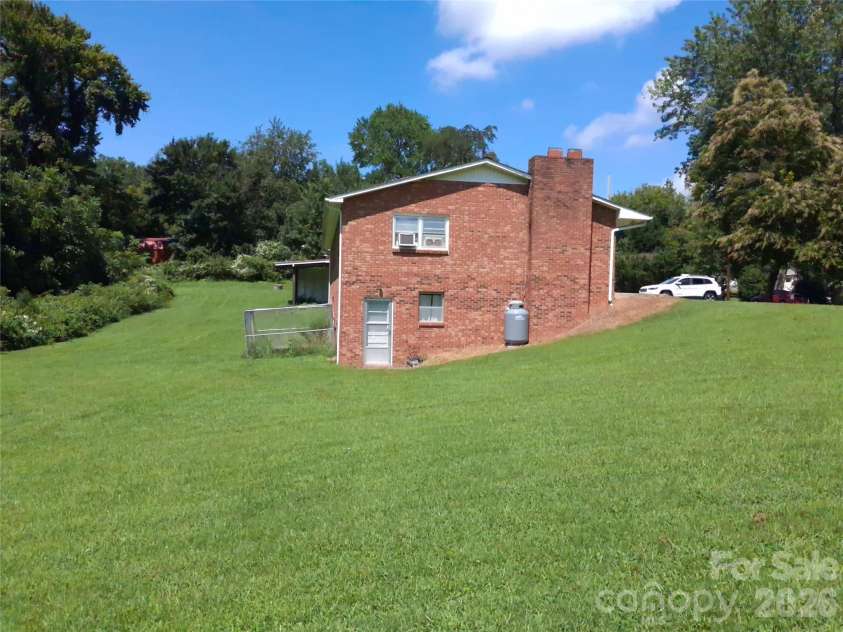114 Ashworth Circle, Marion, NC 28752.  MLS# CAR4419710, YatesRealty ID 47852. 