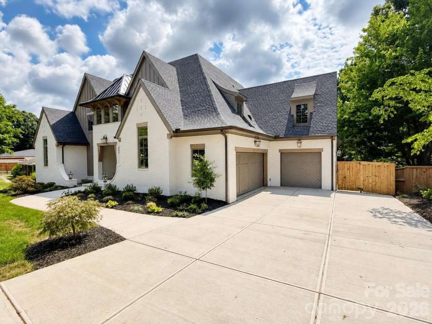 331 Wingrave Drive, Charlotte, NC 28270.  MLS# CAR4410468, YatesRealty ID 47853. 