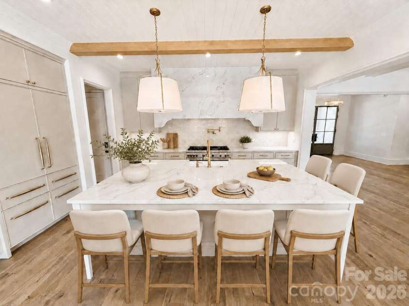 331 Wingrave Drive, Charlotte, NC 28270.  MLS# CAR4410468, YatesRealty ID 47853. Virtually Staged