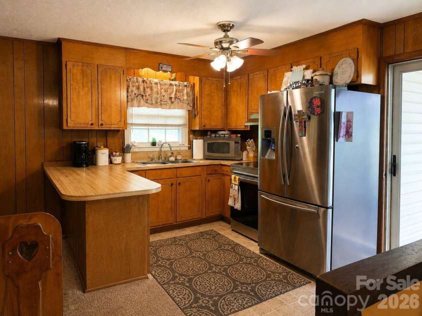 2931 POPLAR Circle, Shelby, NC 28152.  MLS# CAR4418611, YatesRealty ID 47854. 