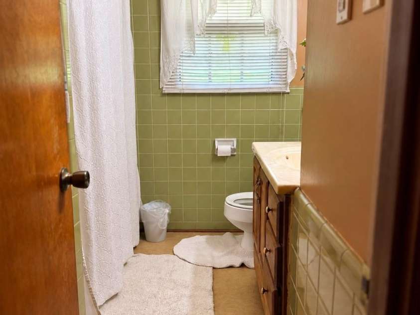 2931 POPLAR Circle, Shelby, NC 28152.  MLS# CAR4418611, YatesRealty ID 47854. 