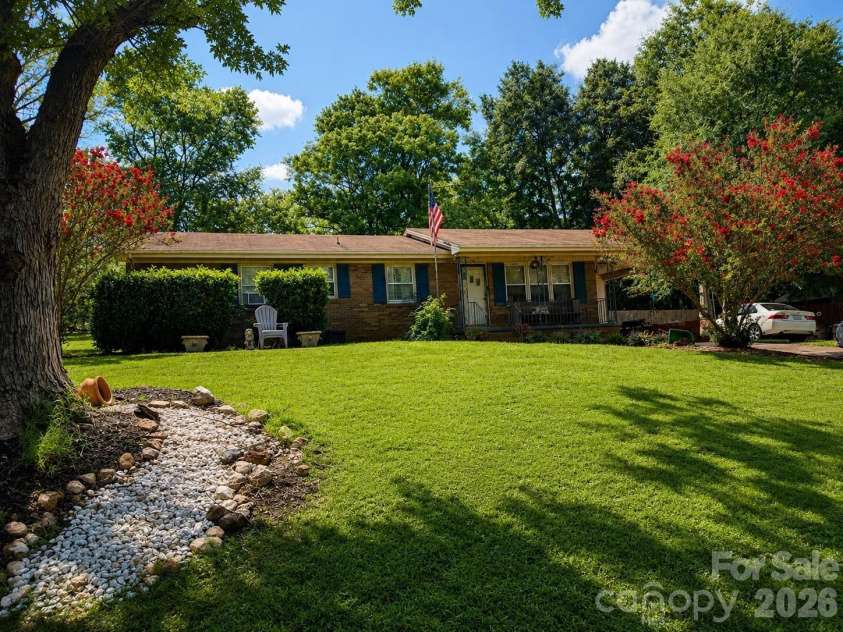 2931 POPLAR Circle, Shelby, NC 28152.  MLS# CAR4418611, YatesRealty ID 47854. 