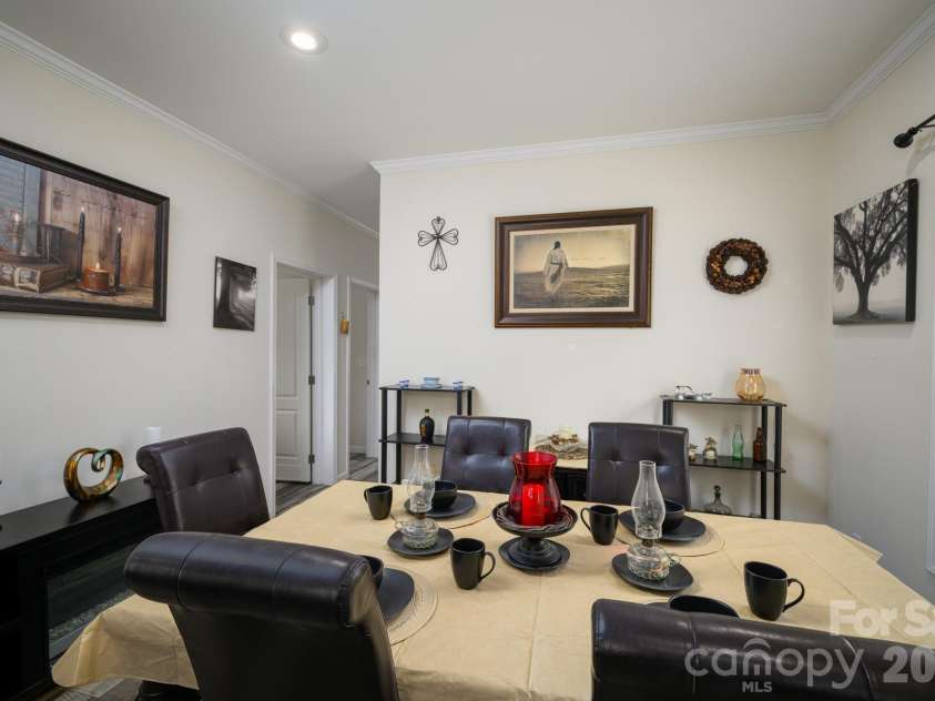 324 Plemmons Place, Marion, NC 28752.  MLS# CAR4419636, YatesRealty ID 47855. 