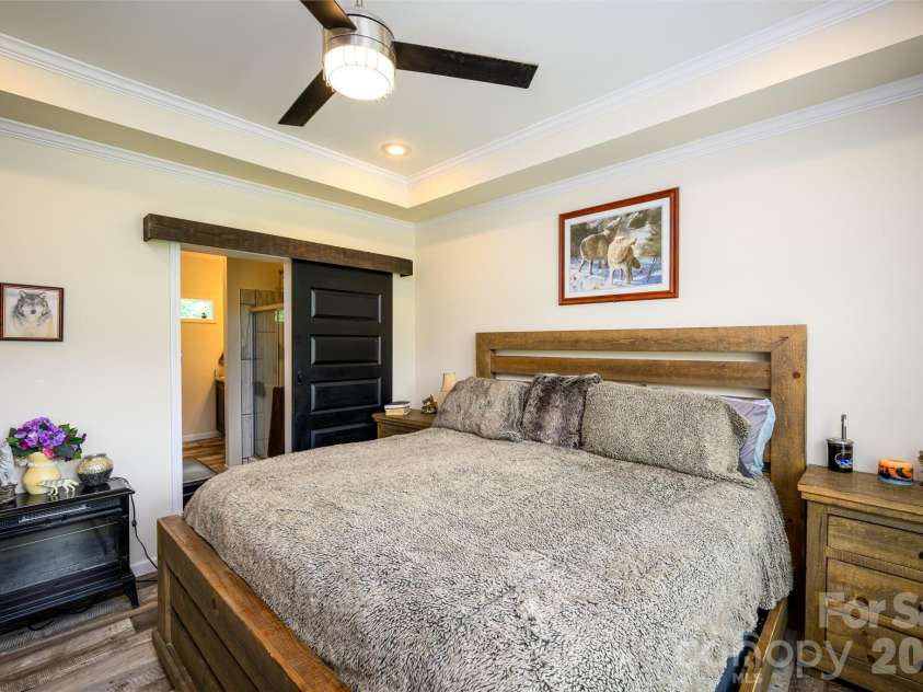 324 Plemmons Place, Marion, NC 28752.  MLS# CAR4419636, YatesRealty ID 47855. 