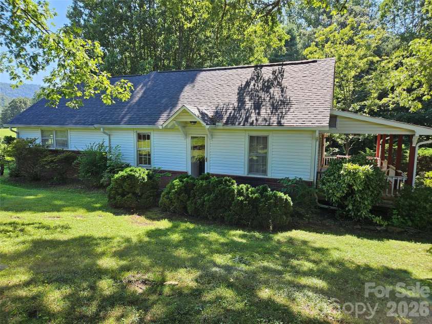 5086 Burkemont Road, Morganton, NC 28655.  MLS# CAR4410756, YatesRealty ID 47857. 