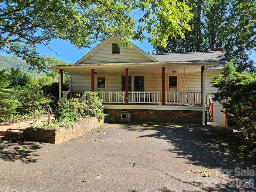 5086 Burkemont Road, Morganton, NC 28655.  MLS# CAR4410756, YatesRealty ID 47857. 