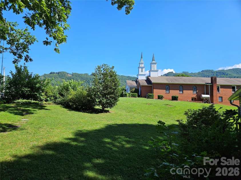 5086 Burkemont Road, Morganton, NC 28655.  MLS# CAR4410756, YatesRealty ID 47857. 