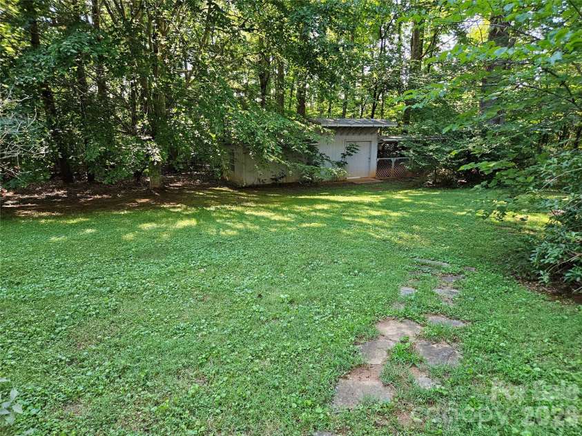 5086 Burkemont Road, Morganton, NC 28655.  MLS# CAR4410756, YatesRealty ID 47857. 