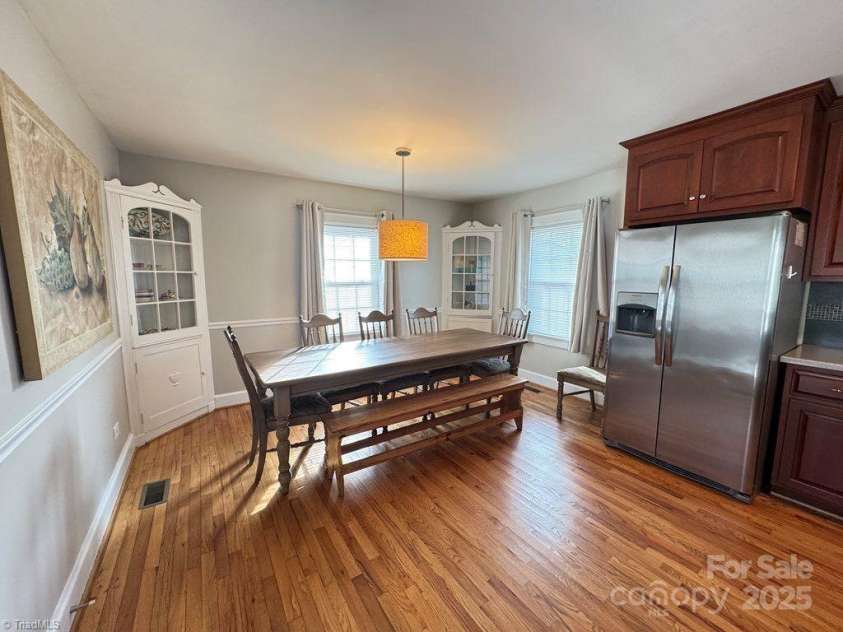 122 Arnold Avenue, Elkin, NC 28621.  MLS# CAR4241991, YatesRealty ID 4786. 