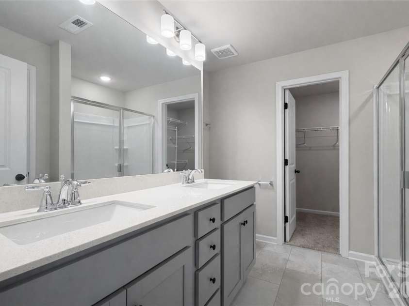 7504 Gwynne Hill Road, Charlotte, NC 28215.  MLS# CAR4327006, YatesRealty ID 4786. 