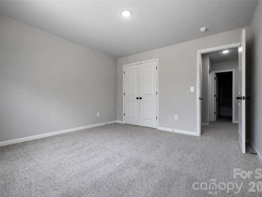 7504 Gwynne Hill Road, Charlotte, NC 28215.  MLS# CAR4327006, YatesRealty ID 4786. 