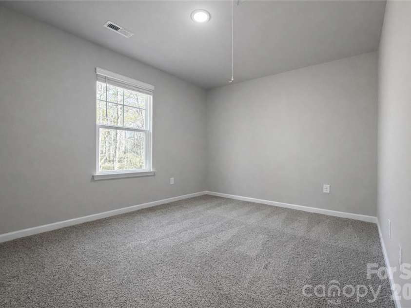 7504 Gwynne Hill Road, Charlotte, NC 28215.  MLS# CAR4327006, YatesRealty ID 4786. 