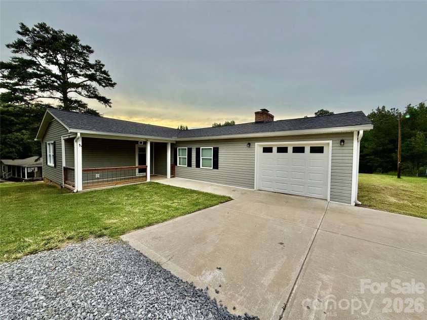 2213 Balmy Court, Lancaster, SC 29720.  MLS# CAR4419724, YatesRealty ID 47861. 