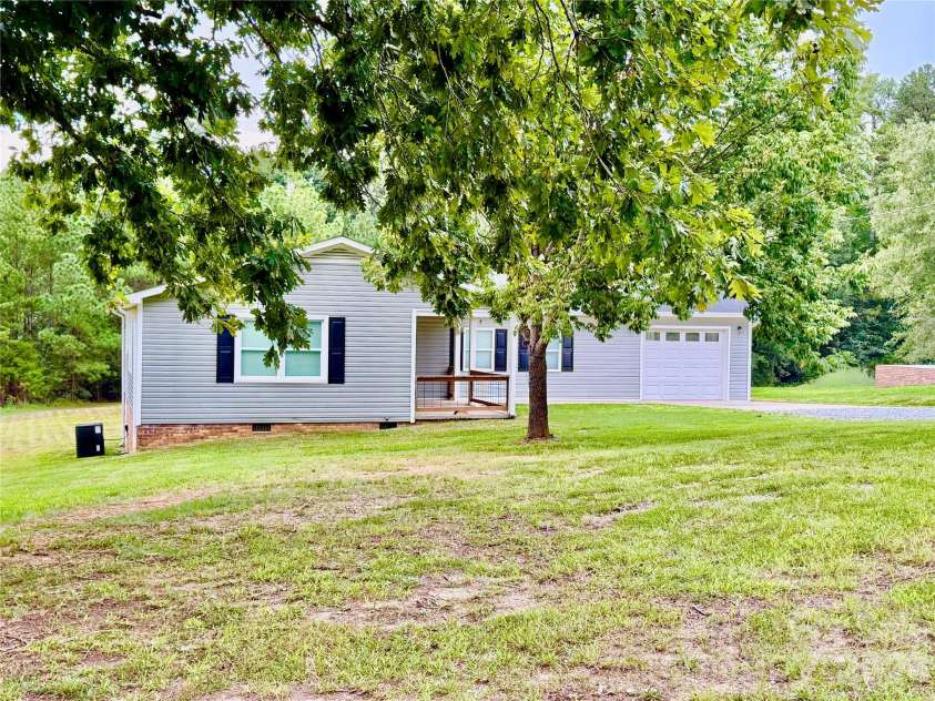 2213 Balmy Court, Lancaster, SC 29720.  MLS# CAR4419724, YatesRealty ID 47861. 
