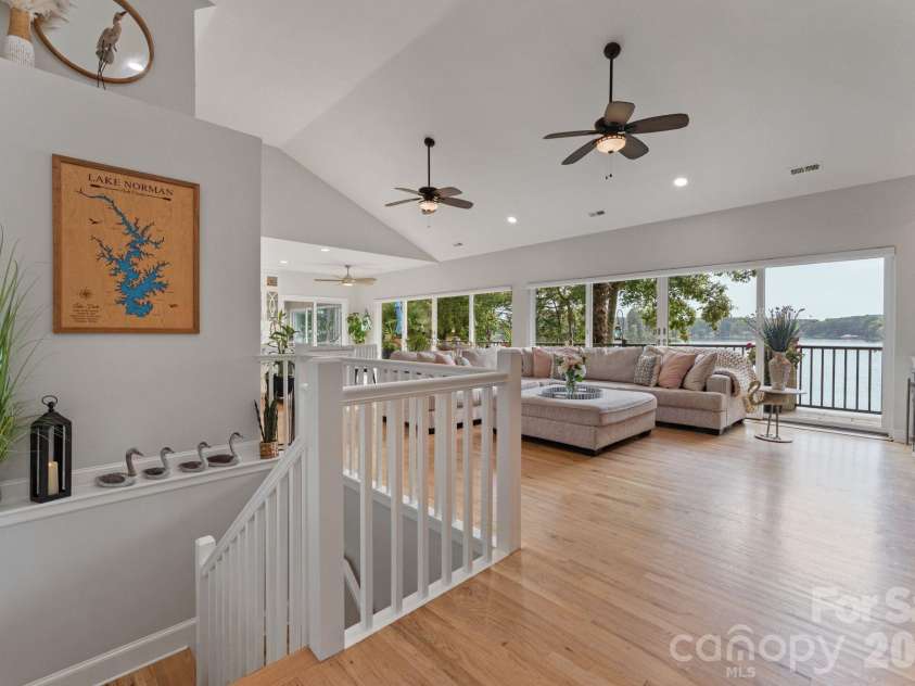 172 Mariner Pointe Lane, Mooresville, NC 28117.  MLS# CAR4419677, YatesRealty ID 47863. 