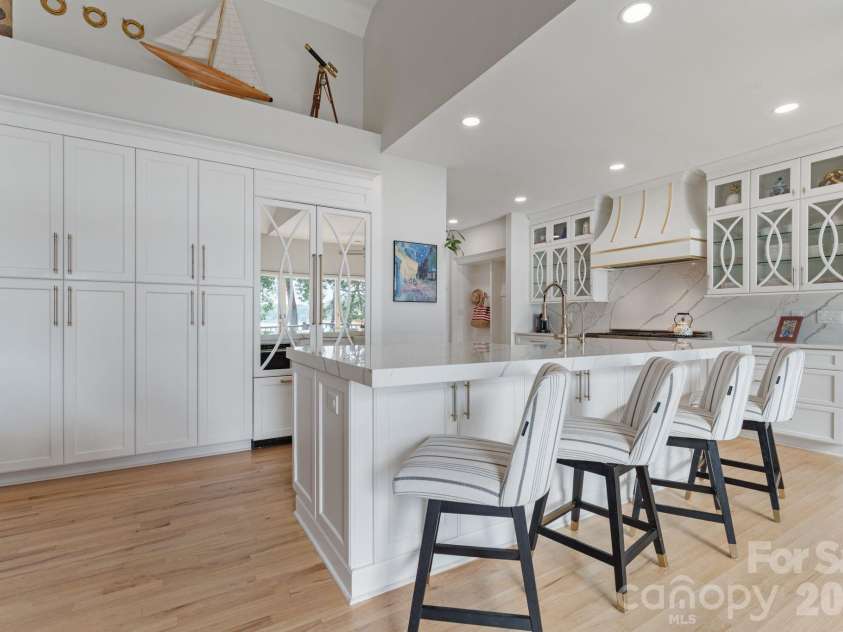 172 Mariner Pointe Lane, Mooresville, NC 28117.  MLS# CAR4419677, YatesRealty ID 47863. 