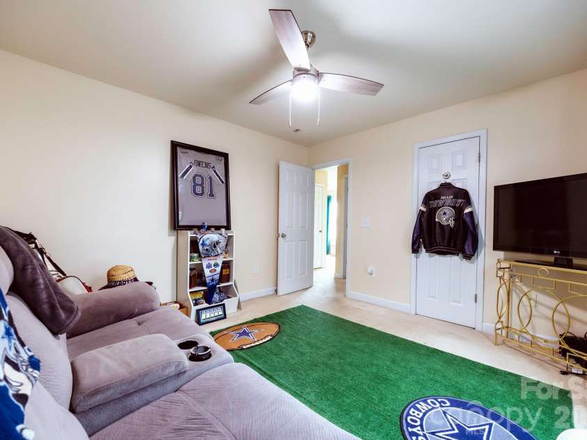 948 Sundance Drive, Gastonia, NC 28054.  MLS# CAR4419219, YatesRealty ID 47867. 
