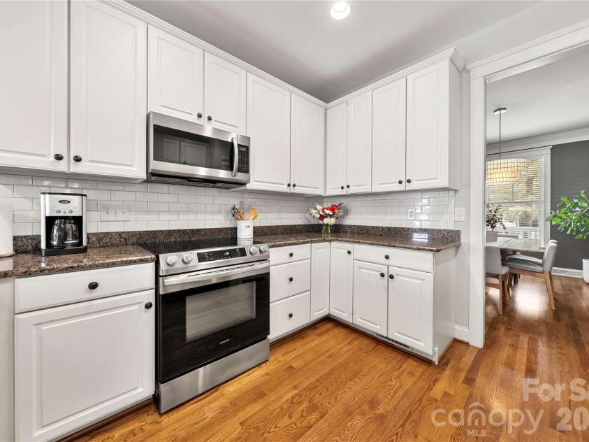 1255 Shadow Bend Drive, Tega Cay, SC 29708.  MLS# CAR4419553, YatesRealty ID 47868. 