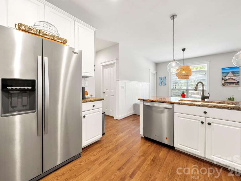 1255 Shadow Bend Drive, Tega Cay, SC 29708.  MLS# CAR4419553, YatesRealty ID 47868. 