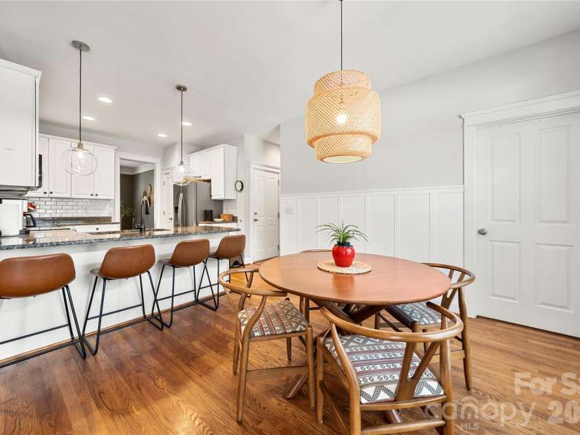 1255 Shadow Bend Drive, Tega Cay, SC 29708.  MLS# CAR4419553, YatesRealty ID 47868. 