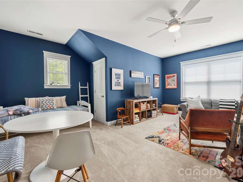 1255 Shadow Bend Drive, Tega Cay, SC 29708.  MLS# CAR4419553, YatesRealty ID 47868. 
