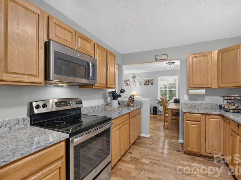 922 Plantation Drive, Lenoir, NC 28645.  MLS# CAR4419615, YatesRealty ID 47869. 