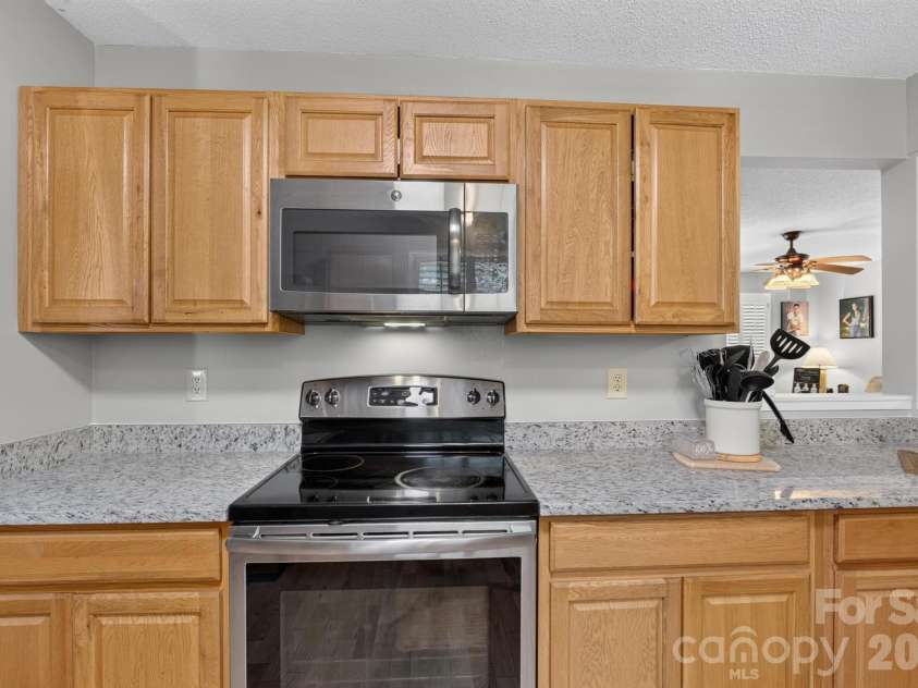 922 Plantation Drive, Lenoir, NC 28645.  MLS# CAR4419615, YatesRealty ID 47869. 