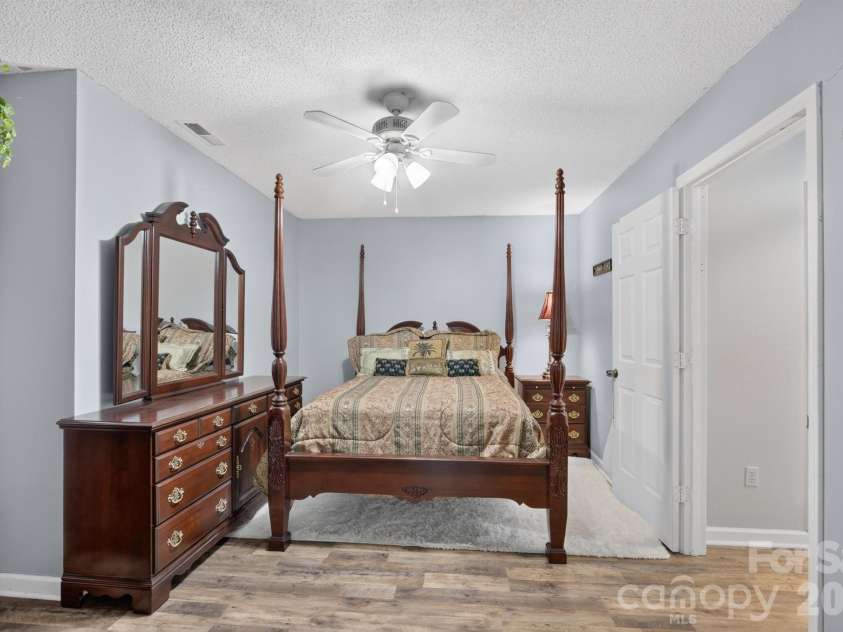 922 Plantation Drive, Lenoir, NC 28645.  MLS# CAR4419615, YatesRealty ID 47869. 