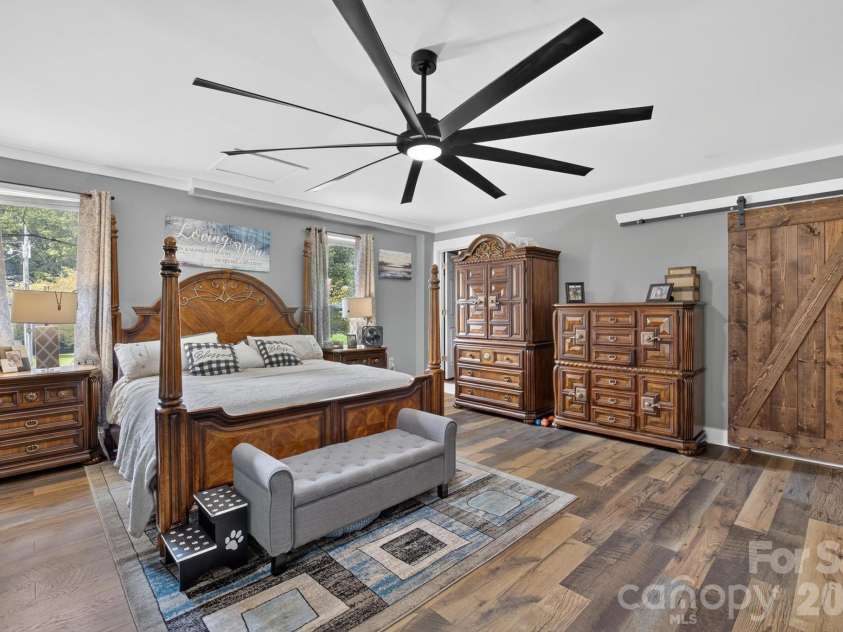 922 Plantation Drive, Lenoir, NC 28645.  MLS# CAR4419615, YatesRealty ID 47869. 