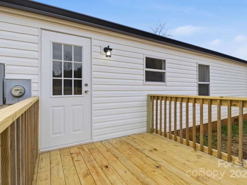 2501 Swanson Road, Crouse, NC 28033.  MLS# CAR4332469, YatesRealty ID 4787. Back Deck