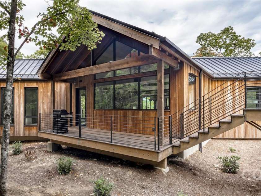 6 Oak Ridge Trail, Black Mountain, NC 28711.  MLS# CAR4205429, YatesRealty ID 4787. 