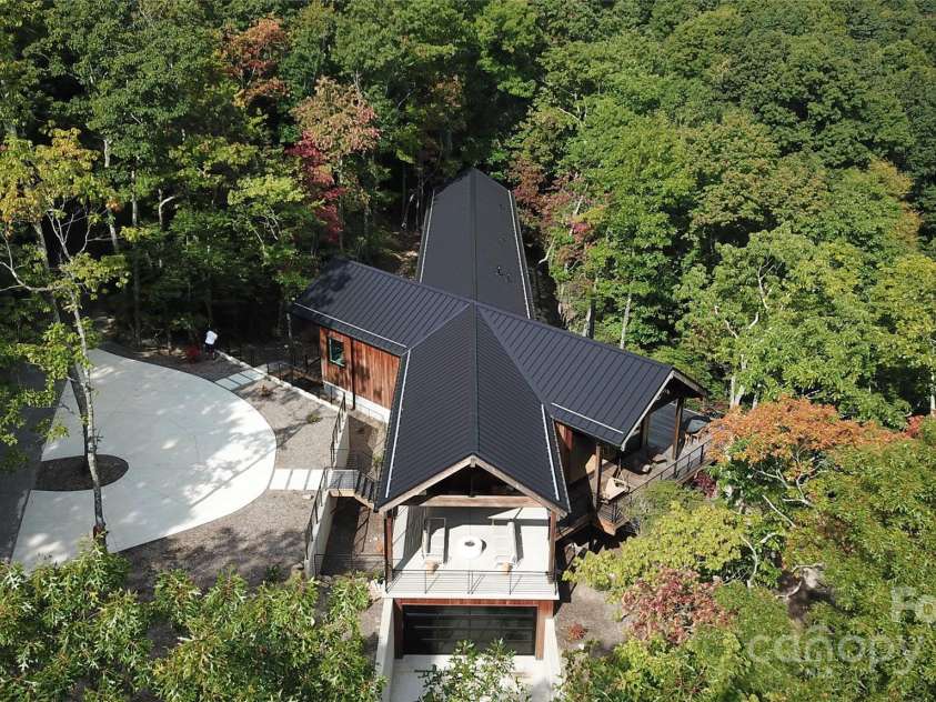 6 Oak Ridge Trail, Black Mountain, NC 28711.  MLS# CAR4205429, YatesRealty ID 4787. 