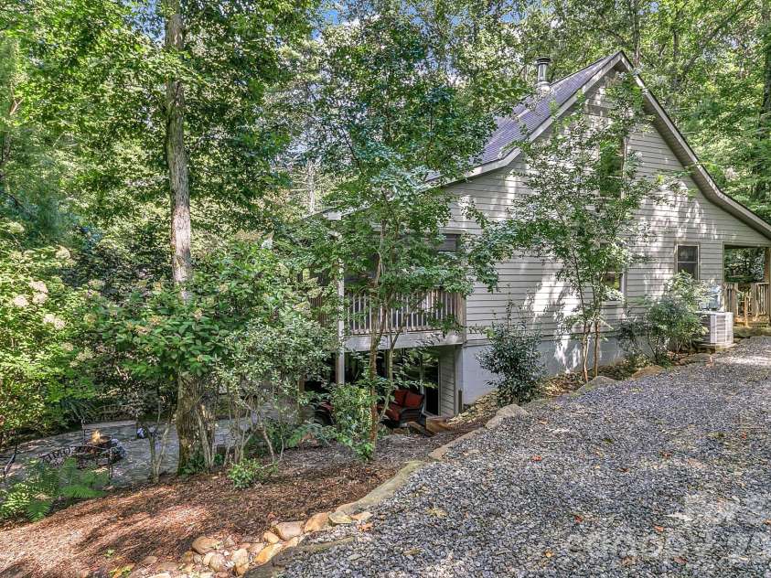779 Thissa Way, Brevard, NC 28712.  MLS# CAR4416210, YatesRealty ID 47872. 