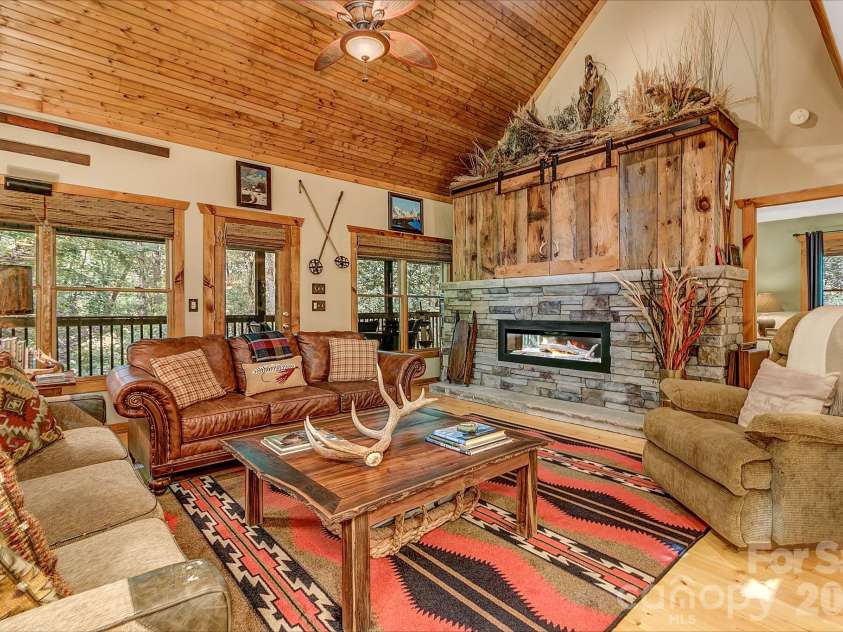 779 Thissa Way, Brevard, NC 28712.  MLS# CAR4416210, YatesRealty ID 47872. 