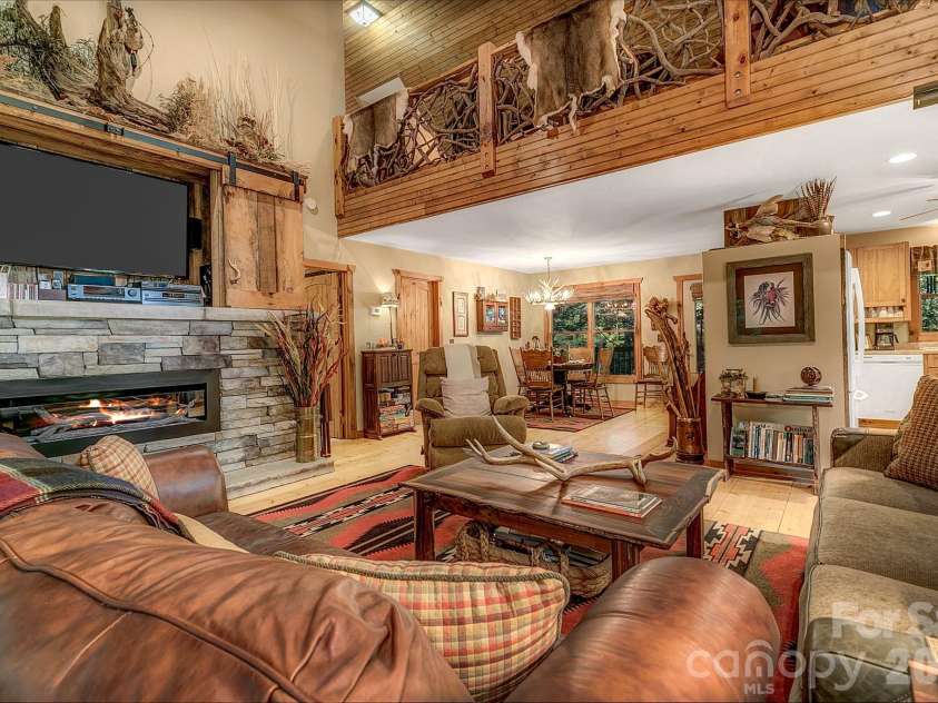 779 Thissa Way, Brevard, NC 28712.  MLS# CAR4416210, YatesRealty ID 47872. 