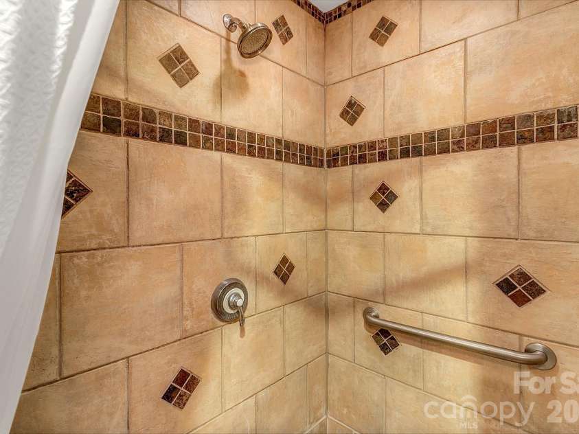 779 Thissa Way, Brevard, NC 28712.  MLS# CAR4416210, YatesRealty ID 47872. 
