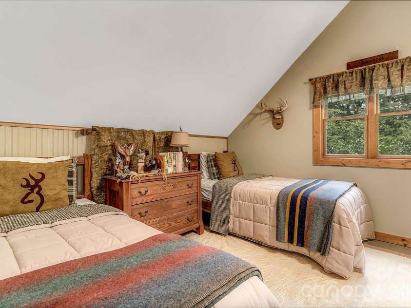 779 Thissa Way, Brevard, NC 28712.  MLS# CAR4416210, YatesRealty ID 47872. 