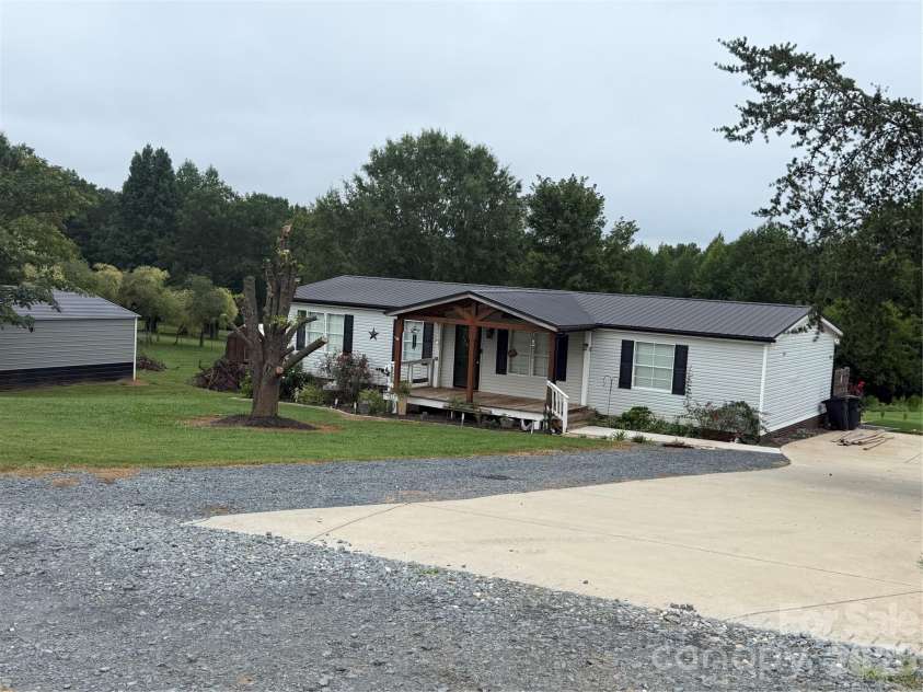 26434 Wayne Drive, Albemarle, NC 28001.  MLS# CAR4418194, YatesRealty ID 47873. 