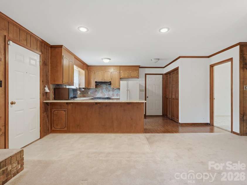 1807 Alamance Drive, Concord, NC 28027.  MLS# CAR4418991, YatesRealty ID 47875. 