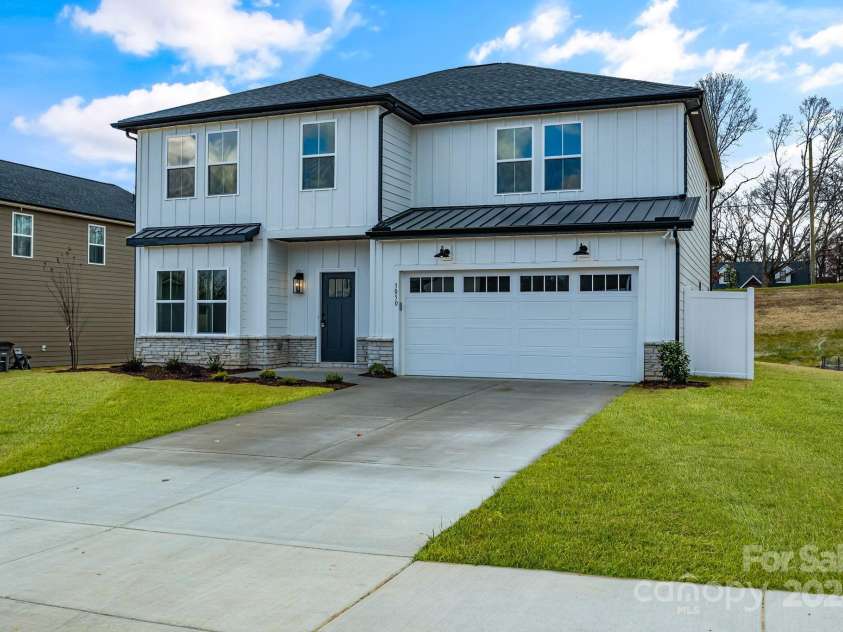 3050 Swallowtail Lane, Kannapolis, NC 28083.  MLS# CAR4208594, YatesRealty ID 4788. 