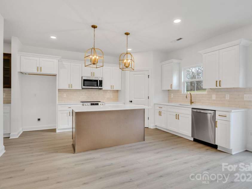 3050 Swallowtail Lane, Kannapolis, NC 28083.  MLS# CAR4208594, YatesRealty ID 4788. 