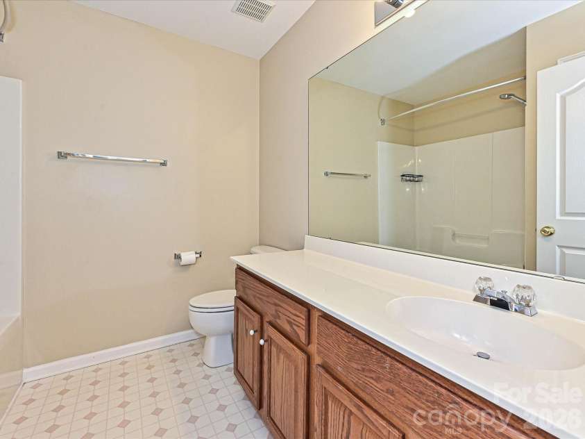 4708 Sandtyn Drive, Waxhaw, NC 28173.  MLS# CAR4419750, YatesRealty ID 47883. 