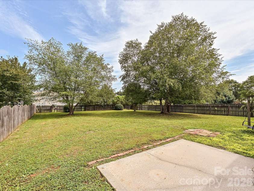 4708 Sandtyn Drive, Waxhaw, NC 28173.  MLS# CAR4419750, YatesRealty ID 47883. 
