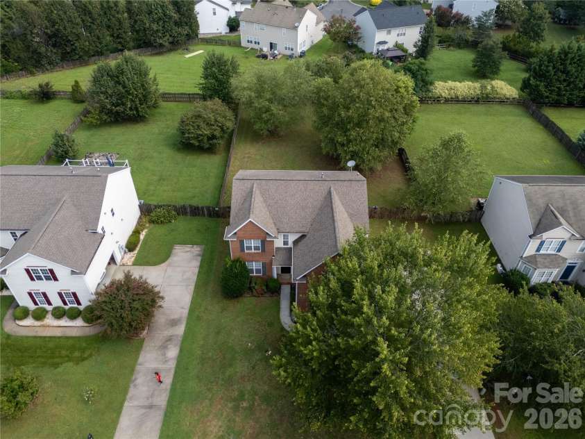 4708 Sandtyn Drive, Waxhaw, NC 28173.  MLS# CAR4419750, YatesRealty ID 47883. 