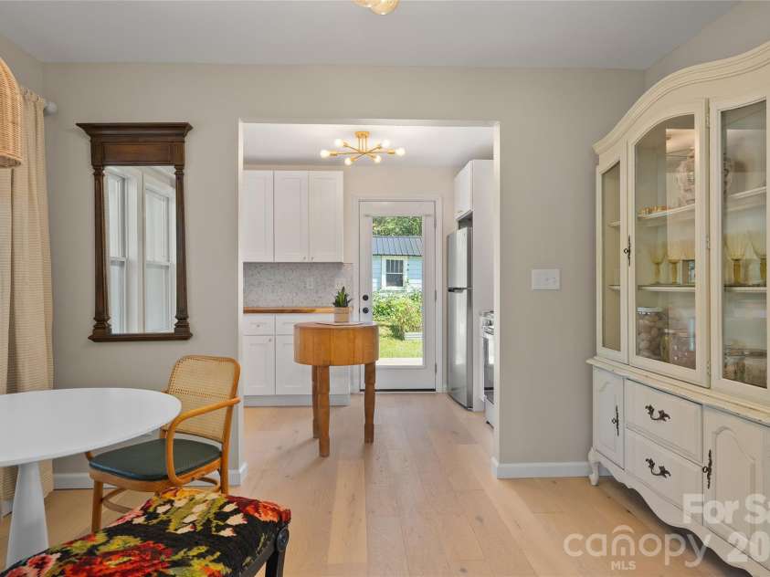 1042 Old US 70 Hwy Highway, Black Mountain, NC 28711.  MLS# CAR4418866, YatesRealty ID 47884. 