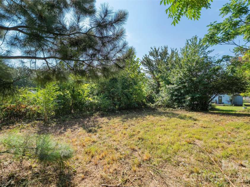 1042 Old US 70 Hwy Highway, Black Mountain, NC 28711.  MLS# CAR4418866, YatesRealty ID 47884. 