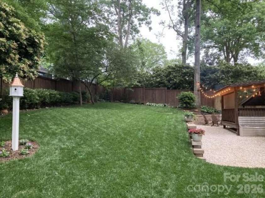 1068 5th Avenue Court, Hickory, NC 28601.  MLS# CAR4418564, YatesRealty ID 47888. 