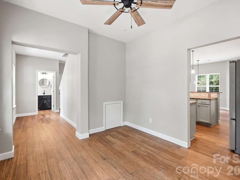 11402 Heritage Green Drive, Cornelius, NC 28031.  MLS# CAR4413381, YatesRealty ID 47889. Flex Space enters kitchen and foyer