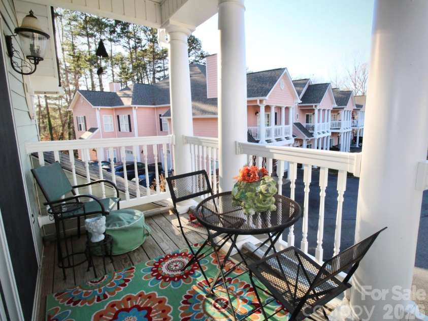 1364 21st Avenue, Hickory, NC 28601.  MLS# CAR4335638, YatesRealty ID 4789. 