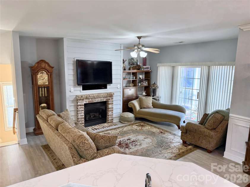 1364 21st Avenue, Hickory, NC 28601.  MLS# CAR4335638, YatesRealty ID 4789. 